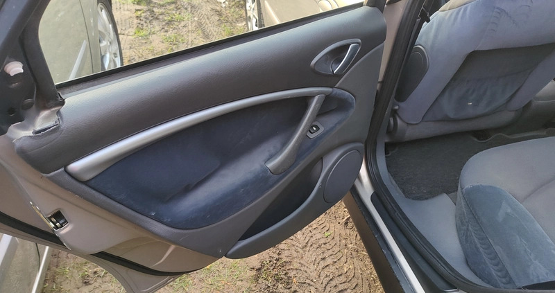 Citroen C5 cena 3999 przebieg: 243000, rok produkcji 2003 z Dobrzany małe 497